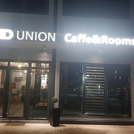 汽车旅馆 Amd Union Caffe & *