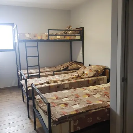 Amd Union Caffe & 汽车旅馆 *