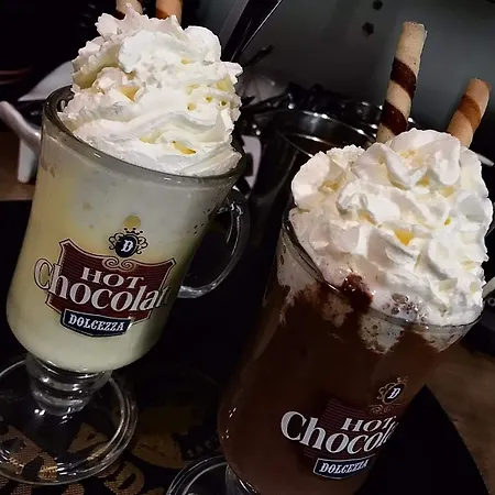 汽车旅馆 Amd Union Caffe & *